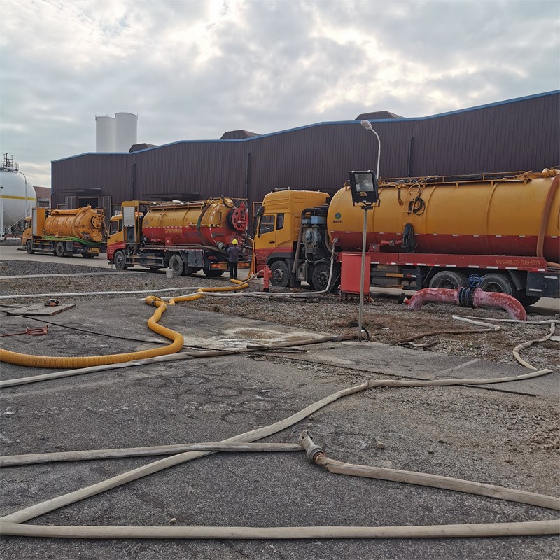 大朗污水池清理