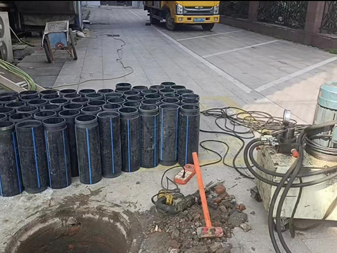 大朗PE置换管厂家 DN315置换管 非开挖管短管置换